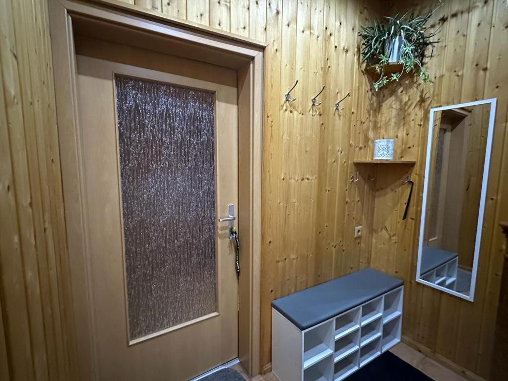 Christels Ferienwohnung 2 In Thale Mit Ueberdachter Terrasse, Kueche Mit Tv & Geschirrspueler Kültér fotó