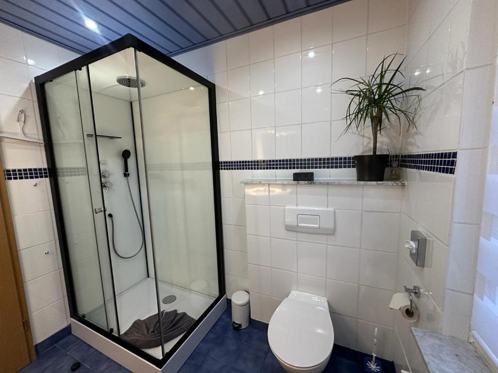 Christels Ferienwohnung 2 In Thale Mit Ueberdachter Terrasse, Kueche Mit Tv & Geschirrspueler Kültér fotó